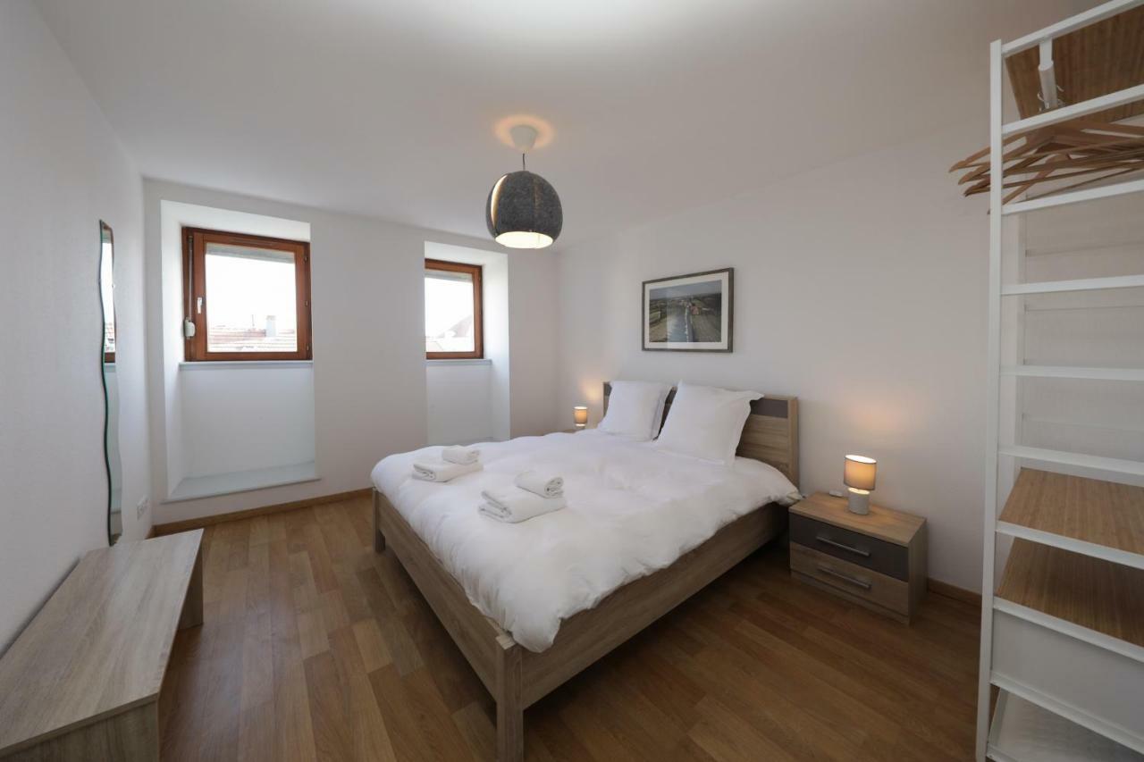 Ferienwohnung Les Cordonniers Colmar Exterior foto