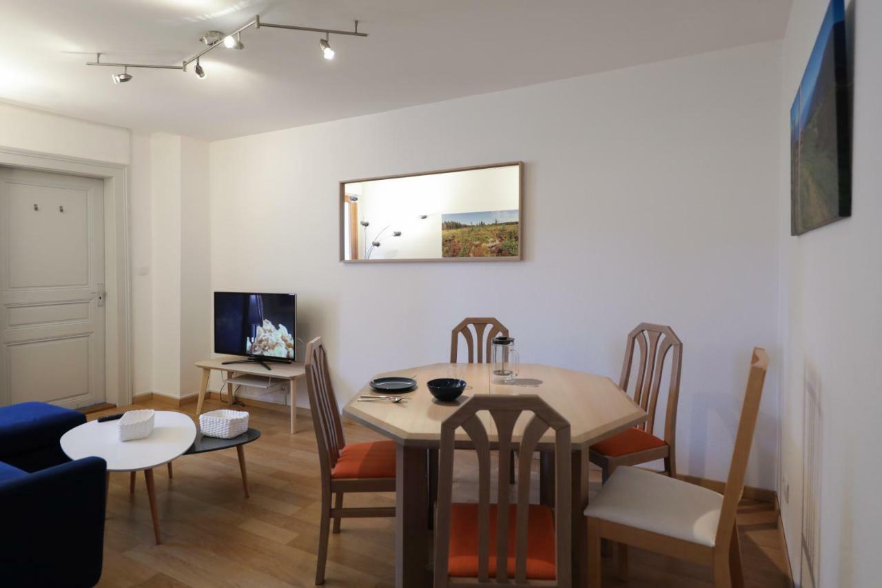 Ferienwohnung Les Cordonniers Colmar Exterior foto