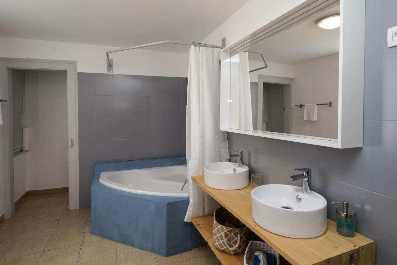 Ferienwohnung Les Cordonniers Colmar Exterior foto